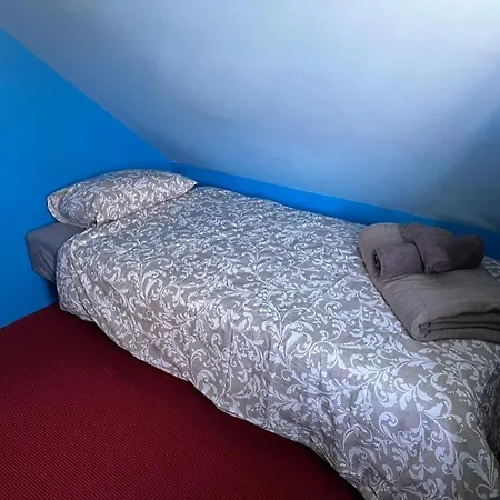 Artistic In The Old Town Apartment *