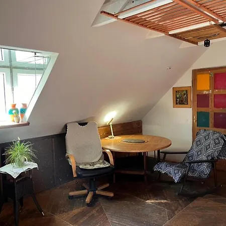 Artistic In The Old Town Apartment